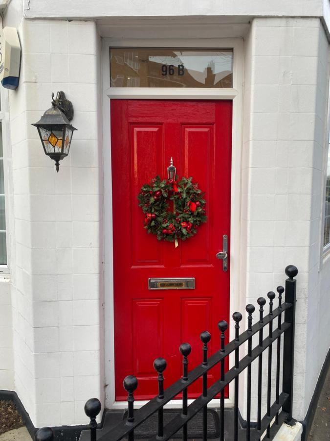 Lovely Entire 1 Bedroom Flat With Patio In Chiswick Superb Location London Ngoại thất bức ảnh